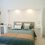 בית הארחה Fra Cielo E Mare Boutique קליארי