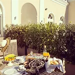 Fra Cielo E Mare Boutique בית הארחה קליארי